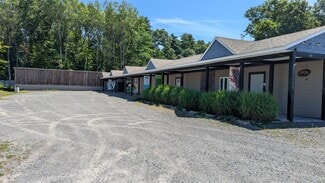 Plus de détails pour 1042 US-9 Rt, Queensbury, NY - Commerce de détail à vendre