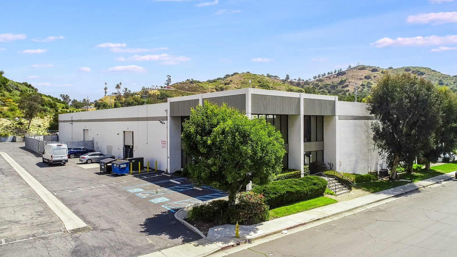 9420 Chivers Ave, Sun Valley, CA for lease Building Photo- Image 1 of 19