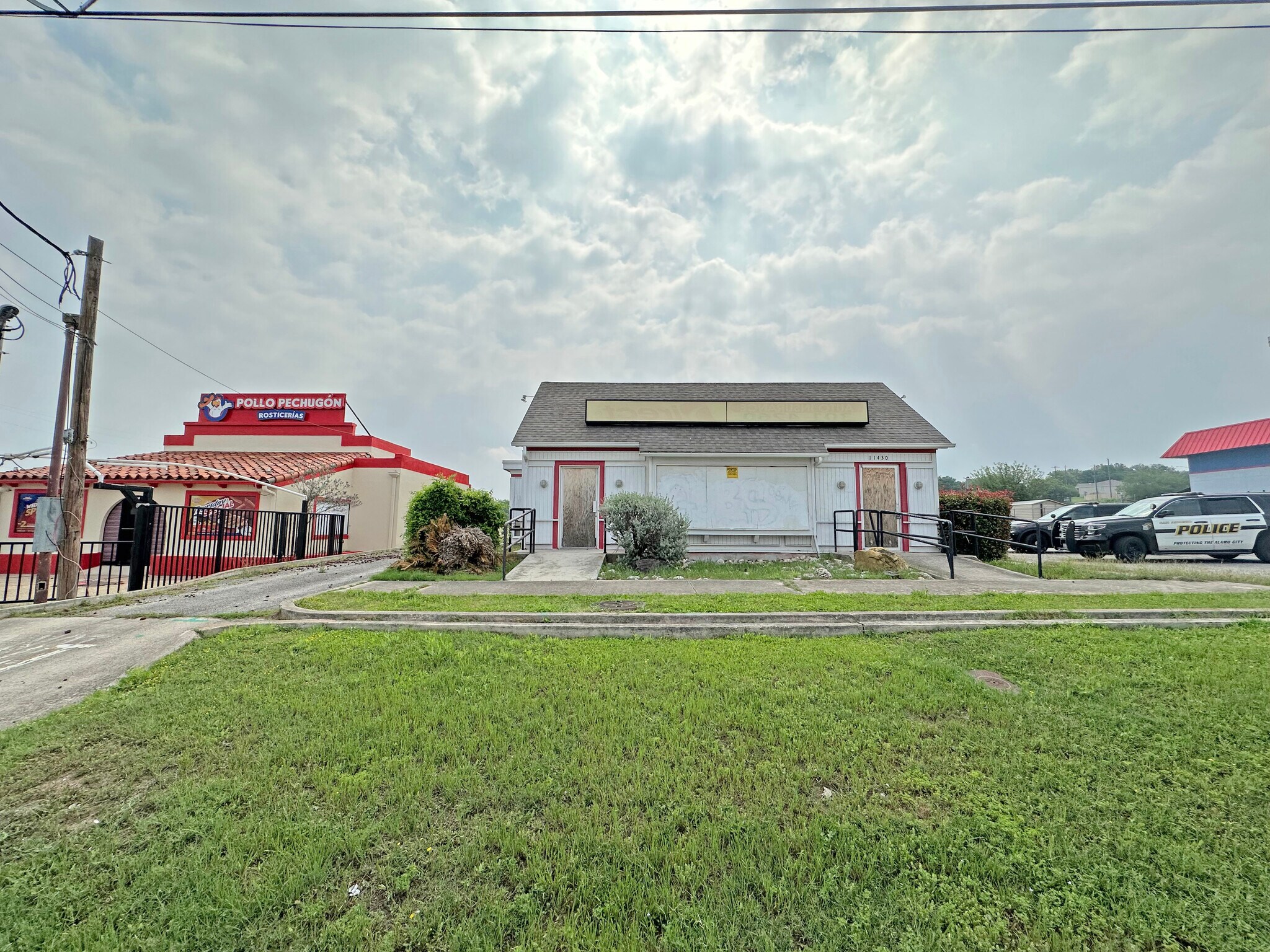 11430 Perrin Beitel Rd, San Antonio, TX à vendre Photo du bâtiment- Image 1 de 20