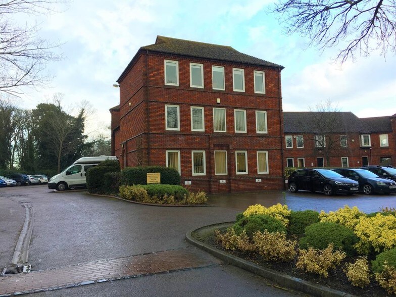 14 The Green, Newport Pagnell à louer - Photo du bâtiment - Image 3 de 3