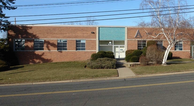 31 Industrial Ave, Mahwah, NJ for lease Primary Photo- Image 1 of 5