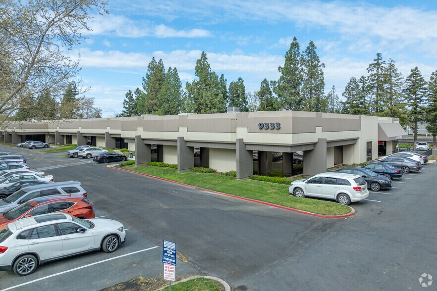 9323 Tech Center Dr, Sacramento, CA à louer - Photo du bâtiment - Image 2 de 14