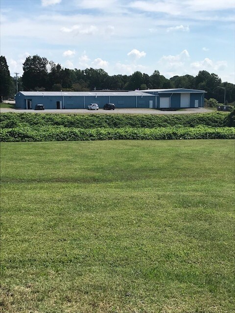 More details for 444 Drake St, Statesville, NC - Industrial for Lease