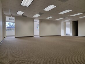 7610-7616 Standish Pl, Rockville, MD for lease Interior Photo- Image 2 of 4