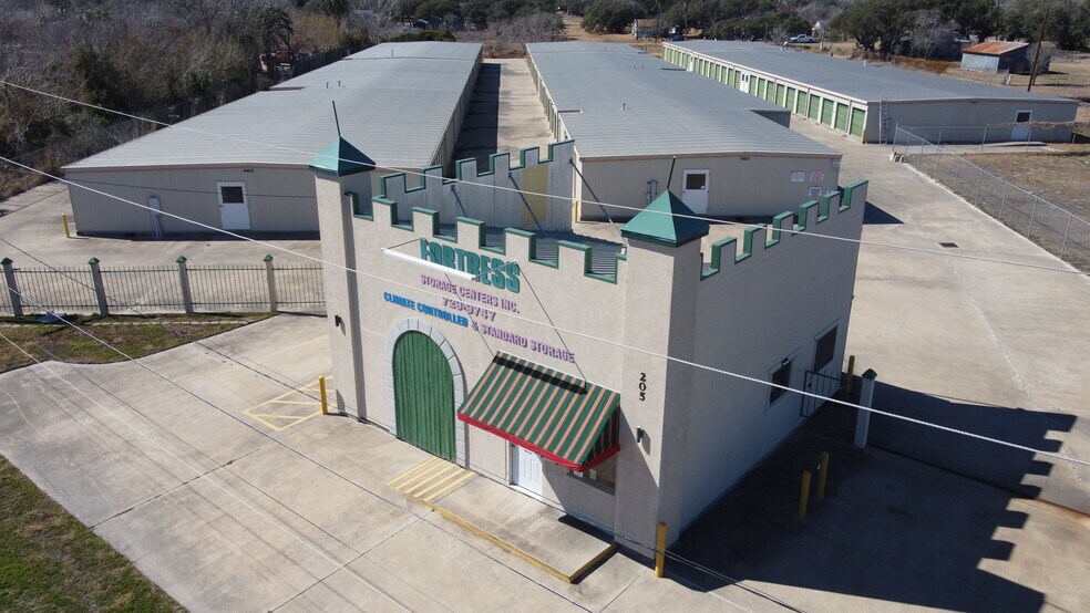 4901 Houston Hwy, Victoria, TX à vendre - Photo du bâtiment - Image 2 de 2