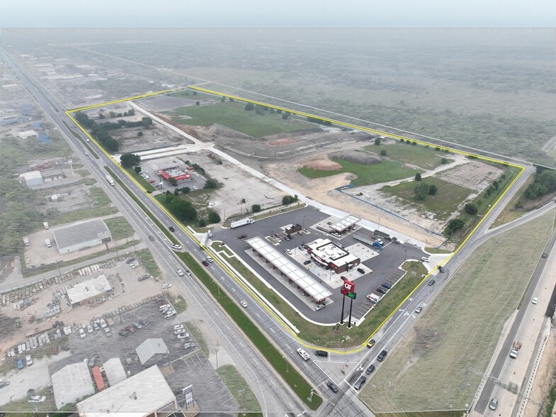 2801 Texoma Pky, Sherman, TX à vendre - Photo du bâtiment - Image 1 de 40