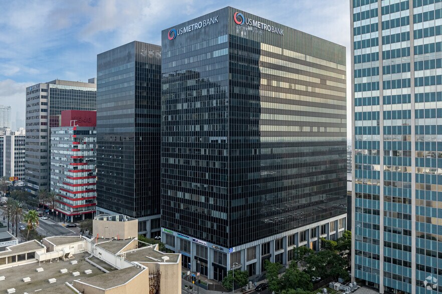 3550 Wilshire Blvd, Los Angeles, CA à louer - Photo du bâtiment - Image 2 de 4