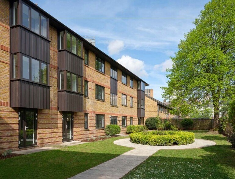 12 Bryant St, Londres à vendre - Photo du bâtiment - Image 3 de 41