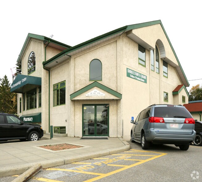 124 42nd Ave SW, Calgary, AB à louer - Photo du bâtiment - Image 2 de 7