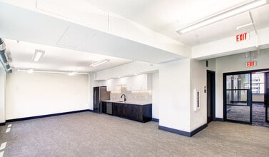 408 W University Ave, Gainesville, FL for lease Interior Photo- Image 2 of 7