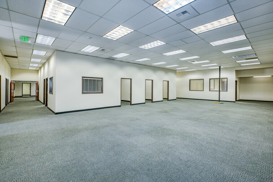 5945 Palm Dr, Carmichael, CA à vendre - Photo intérieure - Image 3 de 12