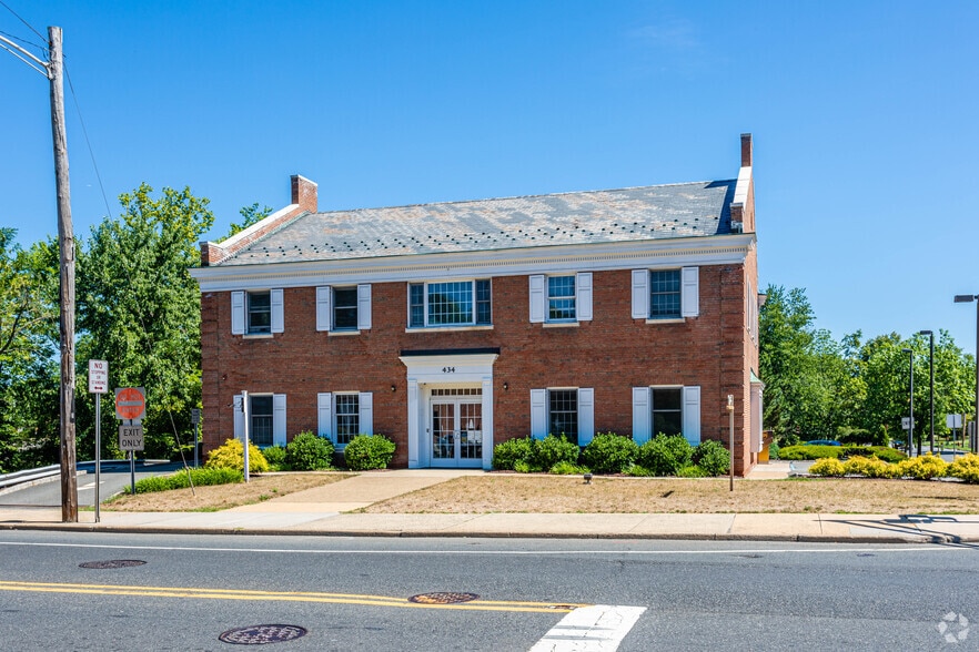 434 Main St, Chatham, NJ à vendre - Photo du bâtiment - Image 2 de 6