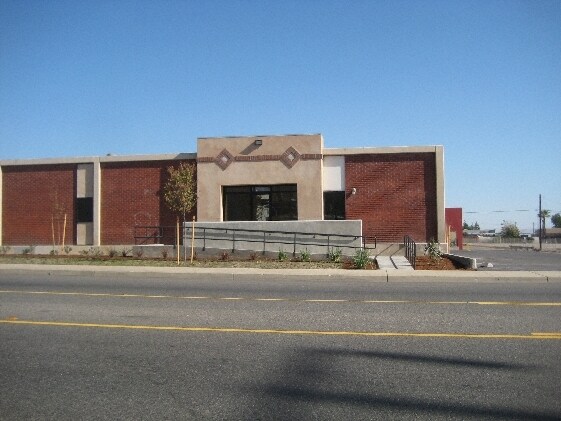 720 E Sunkist St, Ontario, CA à vendre - Photo du bâtiment - Image 1 de 1