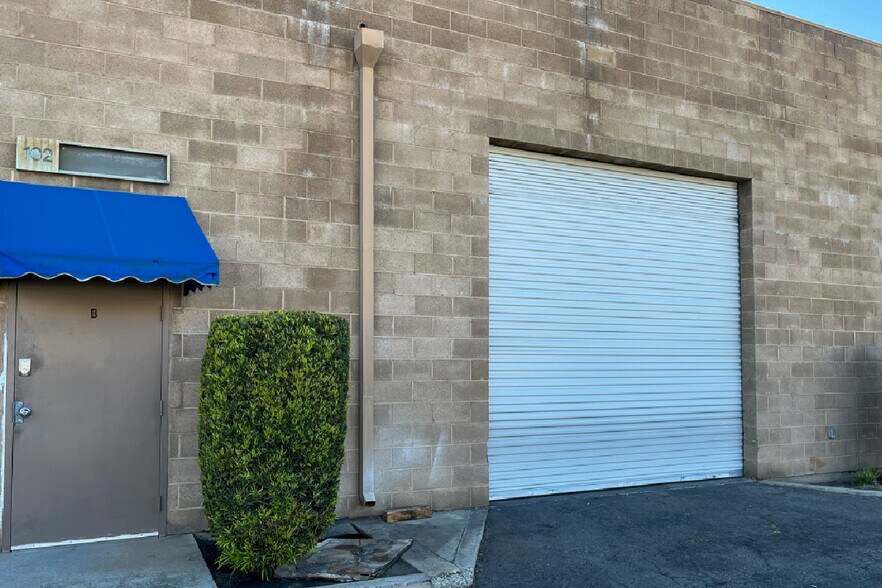 1261 Hoblitt Ave, Clovis, CA à louer - Photo du bâtiment - Image 3 de 3