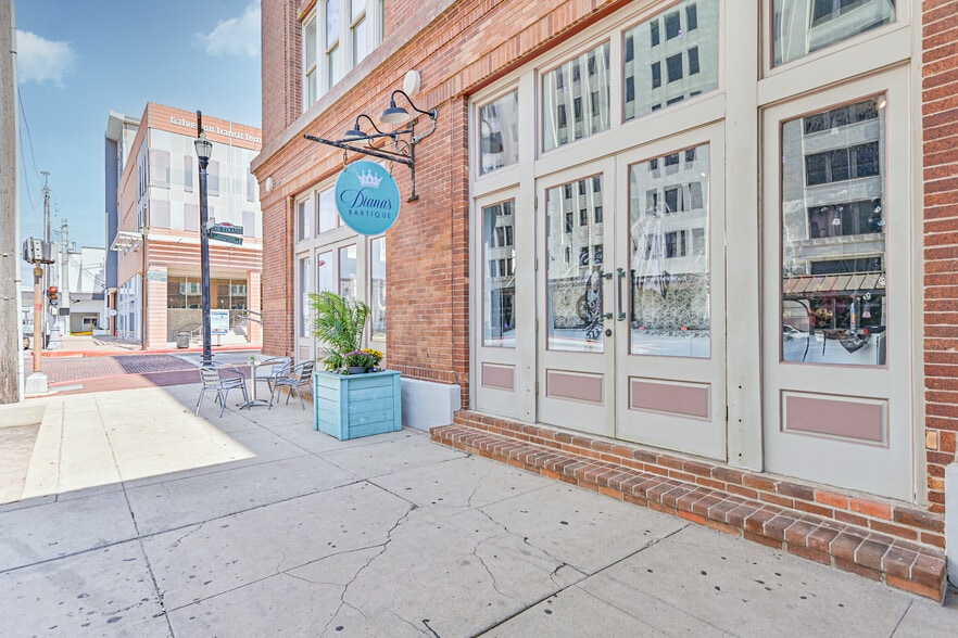 2425 Strand St, Galveston, TX for sale - Building Photo - Image 3 of 41