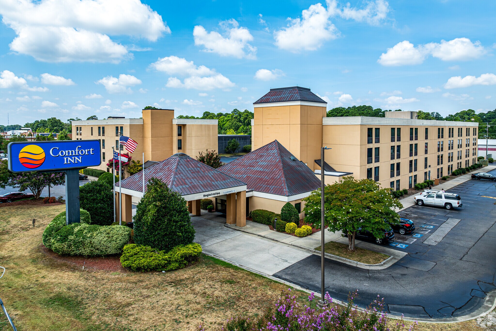 1922 Skibo Rd, Fayetteville, NC à vendre Photo principale- Image 1 de 18