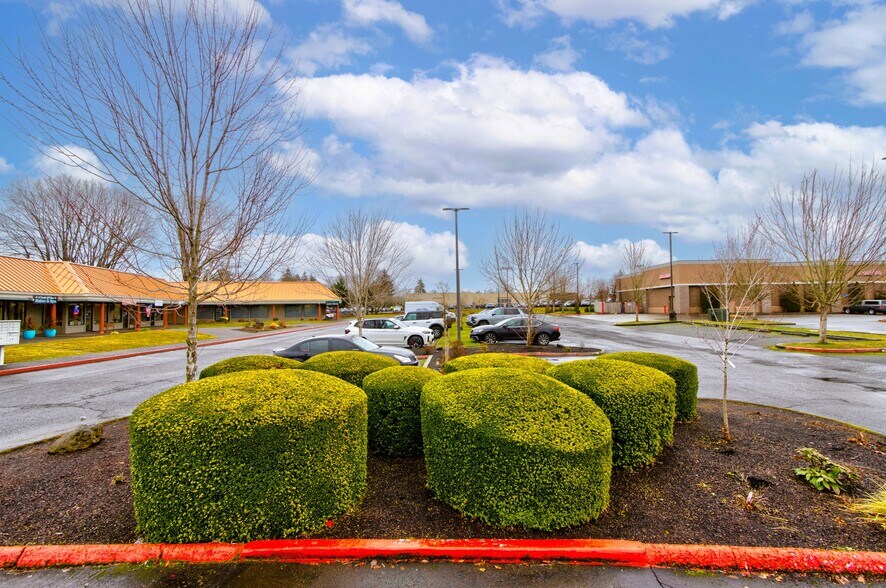 421-491 NE Burnside Rd, Gresham, OR à vendre - Photo du bâtiment - Image 3 de 10