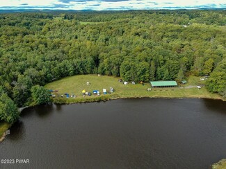 Plus de détails pour 1284 Hamlin Hwy, Lake Ariel, PA - Sports et divertissement à vendre