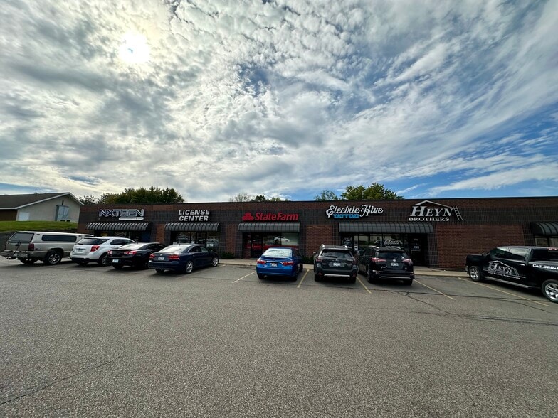 1700-1730 37th St NW, Rochester, MN for lease - Building Photo - Image 3 of 4