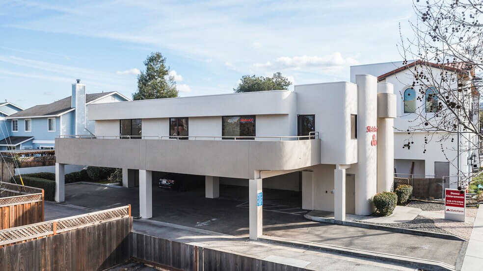 2210 Winchester Blvd, Campbell, CA à vendre - Photo du bâtiment - Image 2 de 14