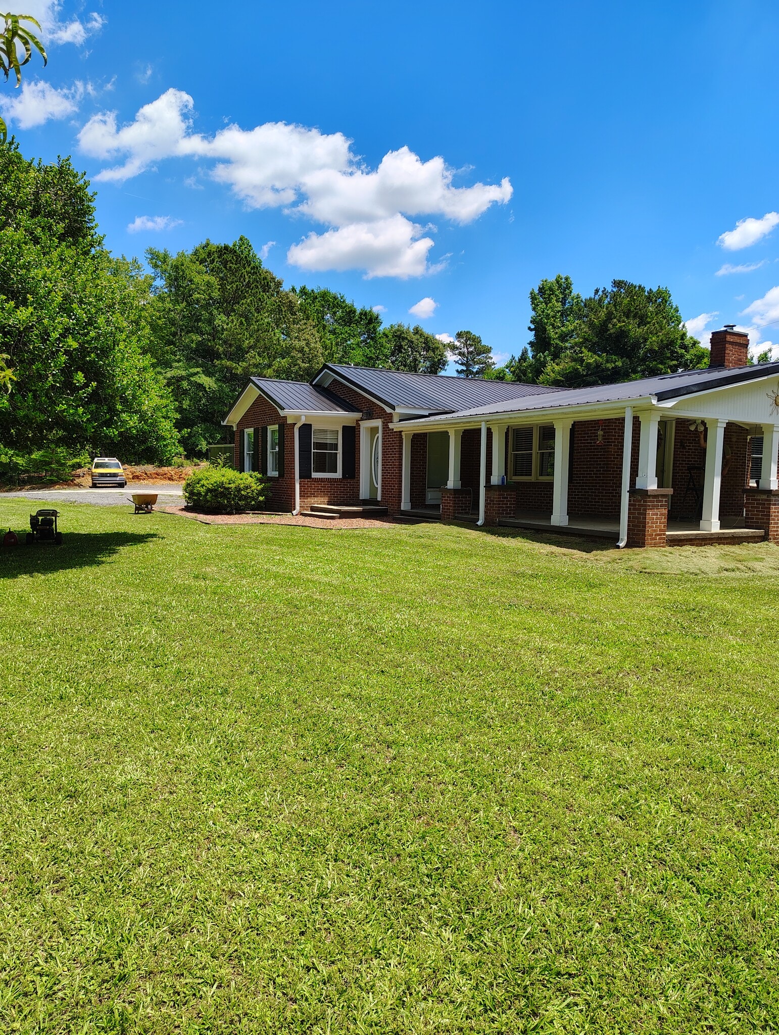 327 Gold Mine Rd, Dallas, GA for sale Primary Photo- Image 1 of 12