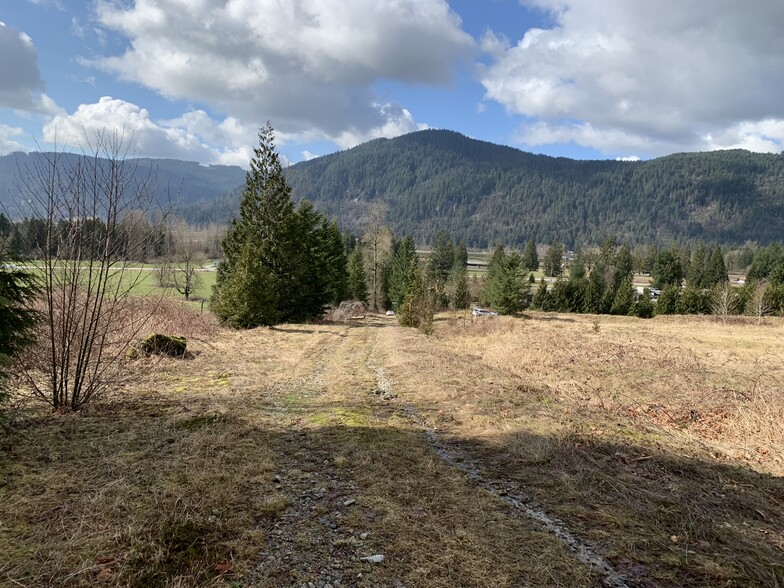 Seux Road and Silvester Road, Fraser Valley, BC à vendre - Photo principale - Image 1 de 8