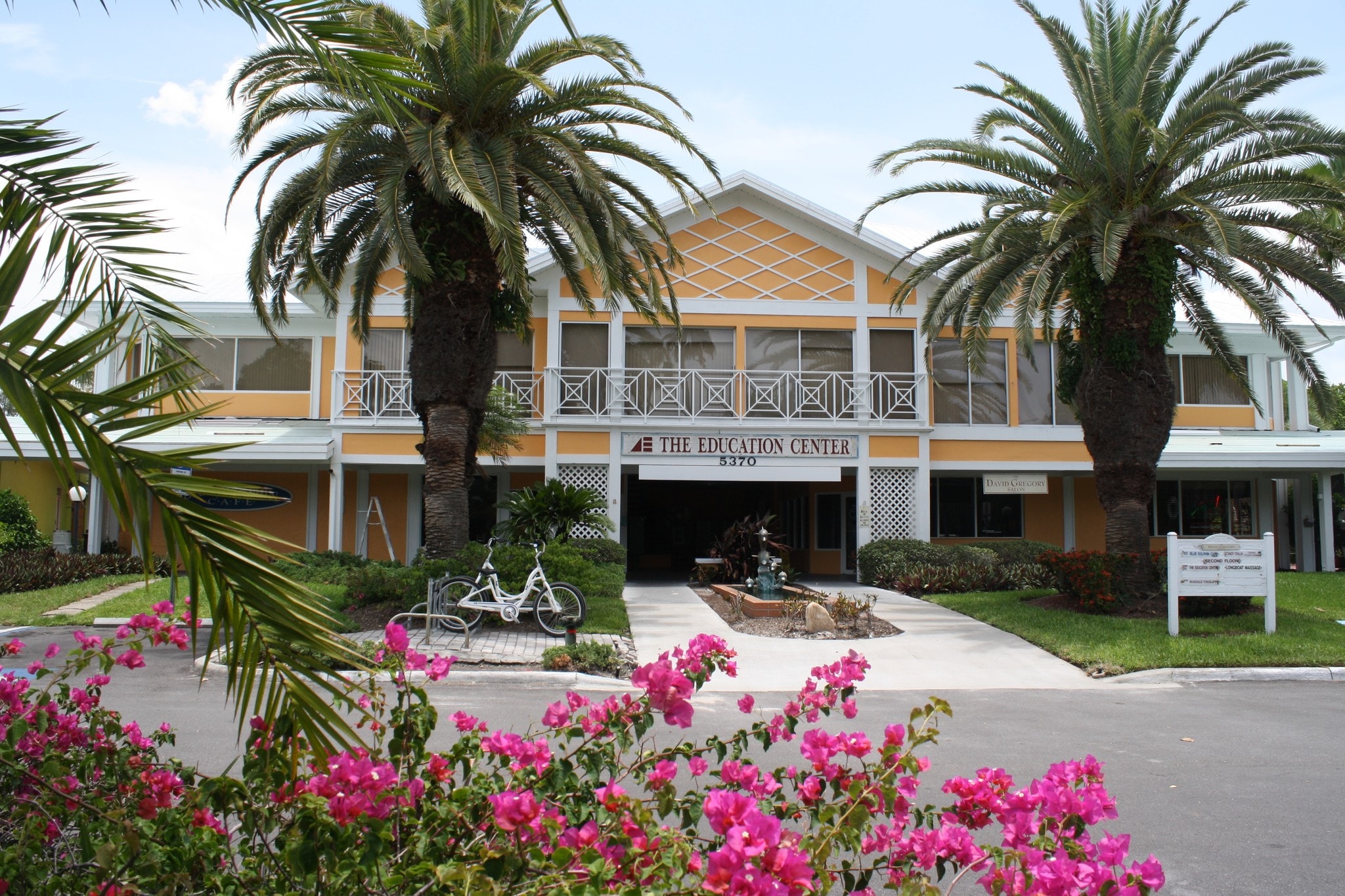 5350 Gulf of Mexico Dr, Longboat Key, FL for lease Primary Photo- Image 1 of 6