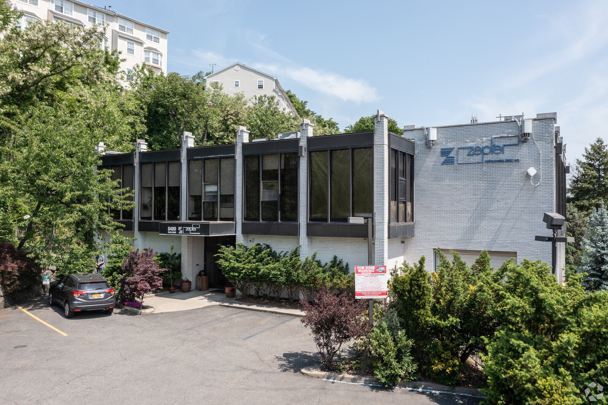 8400 River Rd, North Bergen, NJ à louer Photo du bâtiment- Image 1 de 6