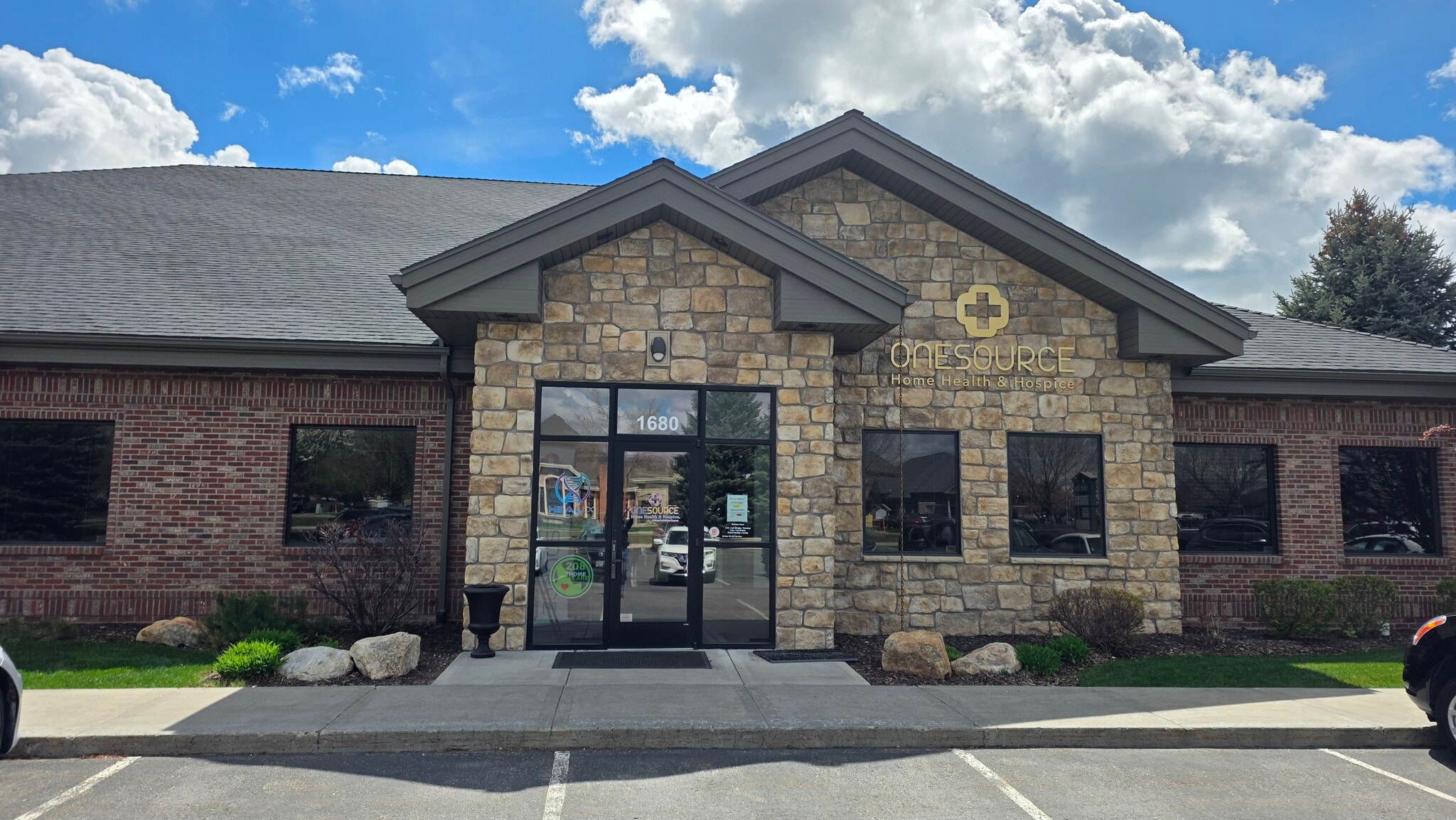 1680 Elk Creek Dr, Idaho Falls, ID for lease Primary Photo- Image 1 of 20