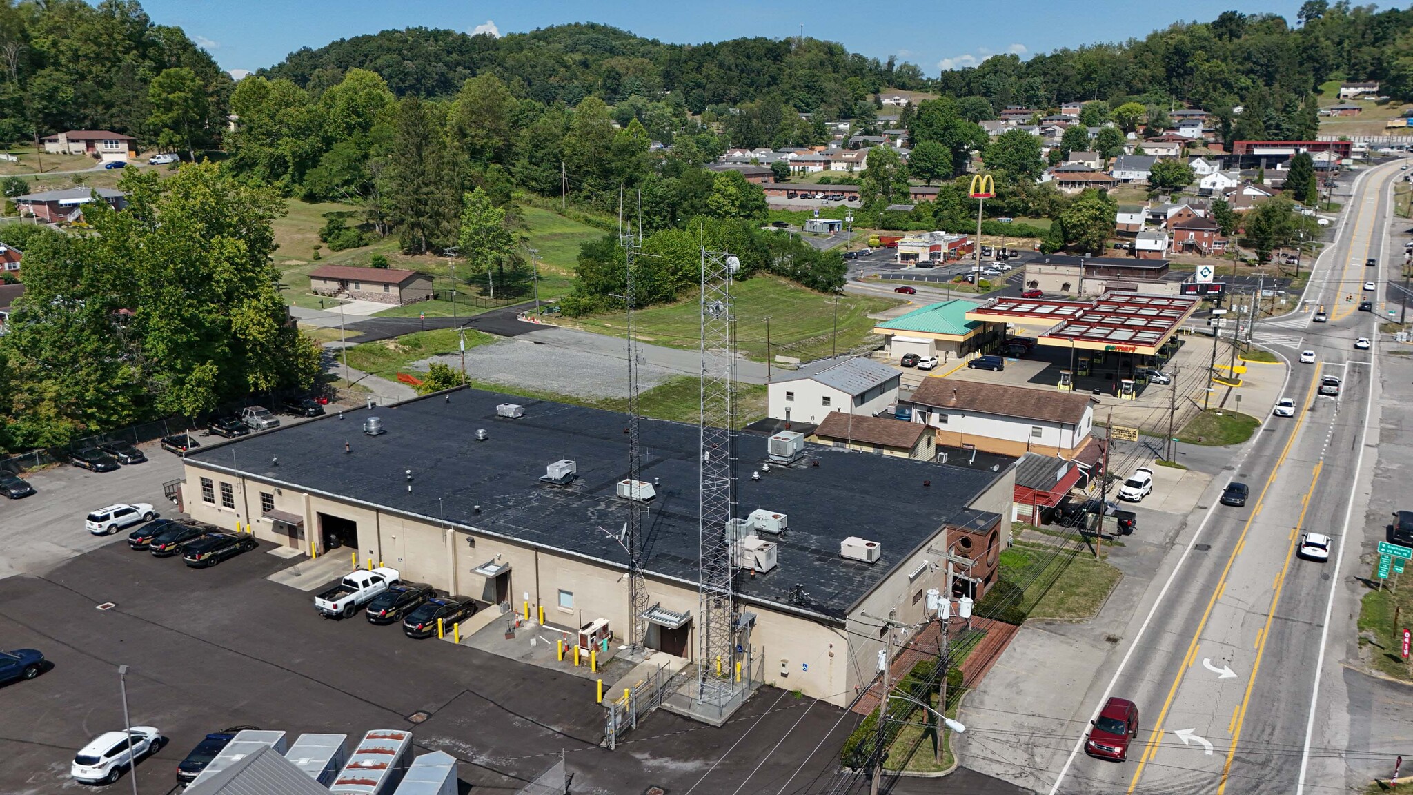 420 Buckhannon Pike, Nutter Fort, WV for sale Primary Photo- Image 1 of 1