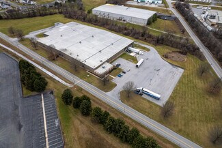 Plus de détails pour 915 Woodland View Dr, York, PA - Industriel à louer