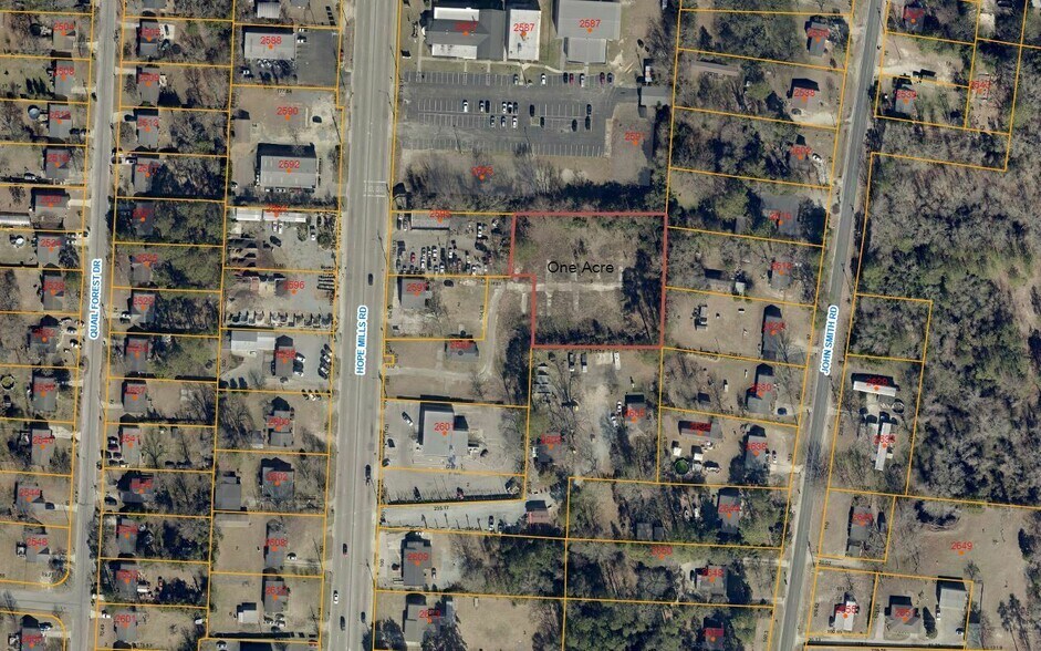 2597-2599 Hope Mills Rd, Fayetteville, NC à louer - Photo du bâtiment - Image 1 de 3