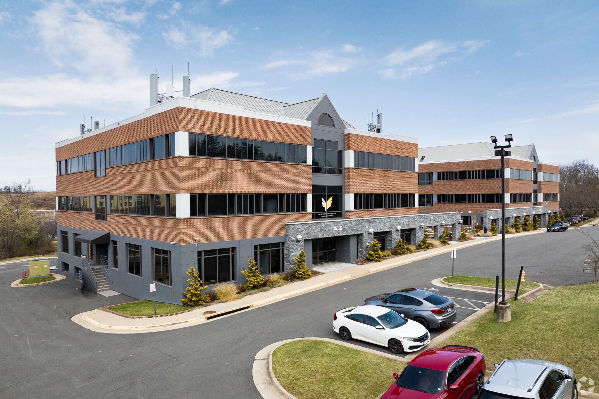 10550 Linden Lake Plz, Manassas, VA for lease Building Photo- Image 1 of 8