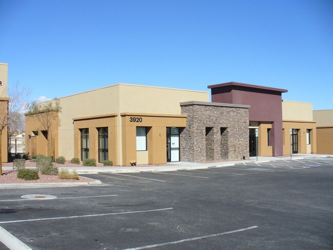 Plus de détails pour 3920 W Ann Rd, North Las Vegas, NV - Bureau à louer