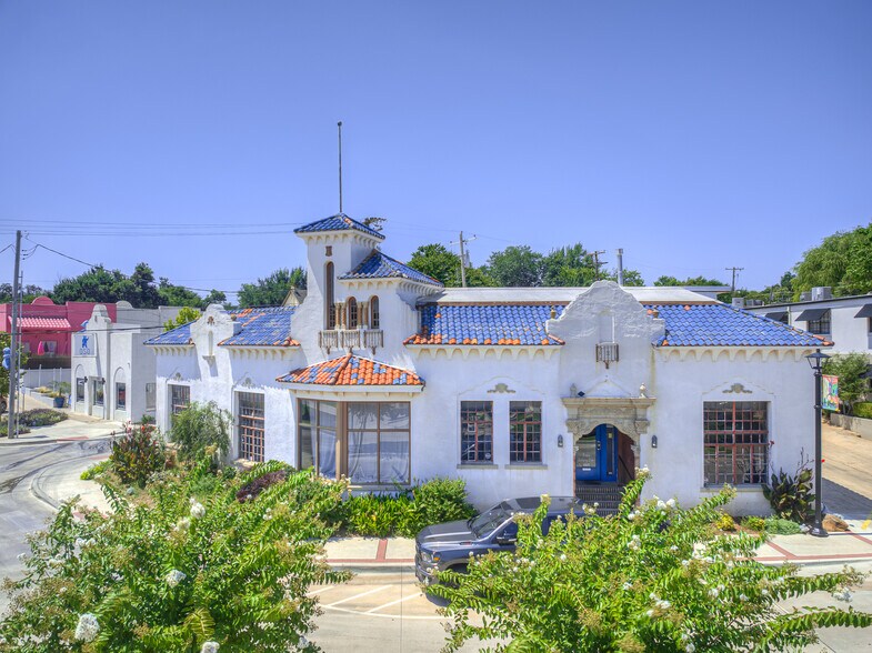 2927 Paseo Dr, Oklahoma City, OK à louer - Photo du bâtiment - Image 3 de 31