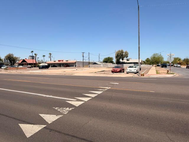 1170 E Van Buren St, Phoenix, AZ à vendre - Photo du bâtiment - Image 3 de 5