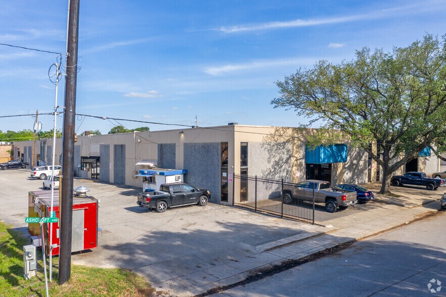 6301-6335 Ashcroft Dr, Houston, TX à louer - Photo du bâtiment - Image 3 de 10