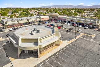 Plus de détails pour 1000-1044 E Avenue K, Lancaster, CA - Commerce de détail à louer