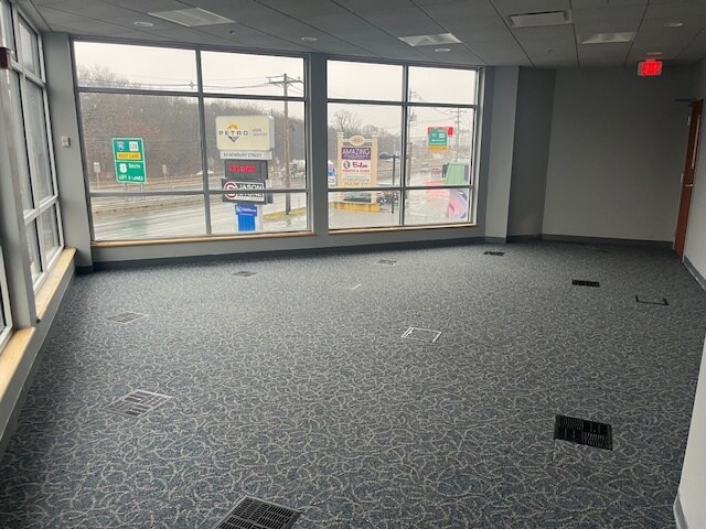 84 Newbury St, Peabody, MA à louer Photo intérieure- Image 1 de 5