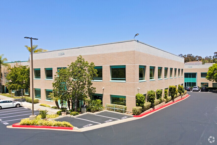 11236 El Camino Real, San Diego, CA à vendre - Photo du bâtiment - Image 2 de 5
