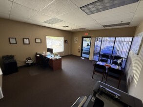 8170 W Sahara Ave, Las Vegas, NV for lease Interior Photo- Image 2 of 5