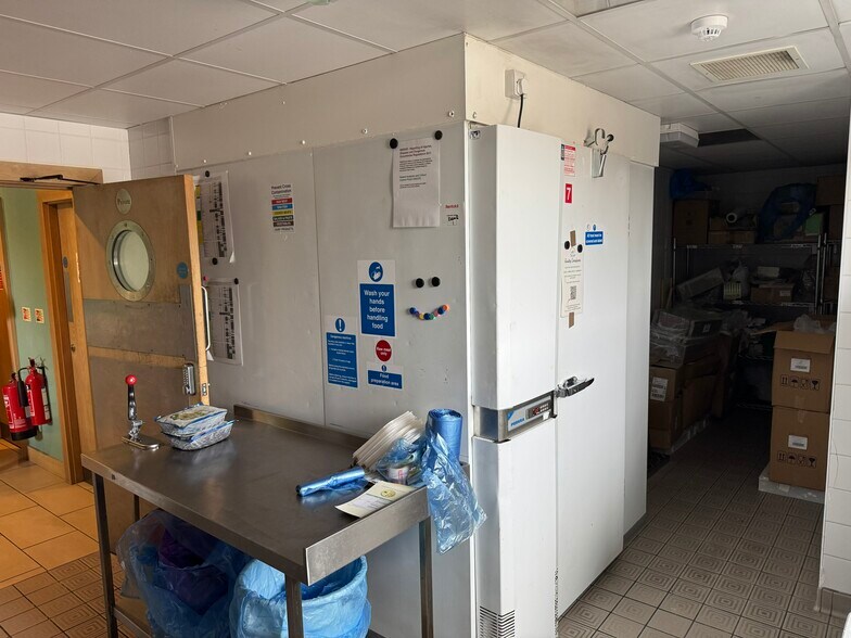 Derby Rd, Ashby De La Zouch à louer - Photo du bâtiment - Image 3 de 14