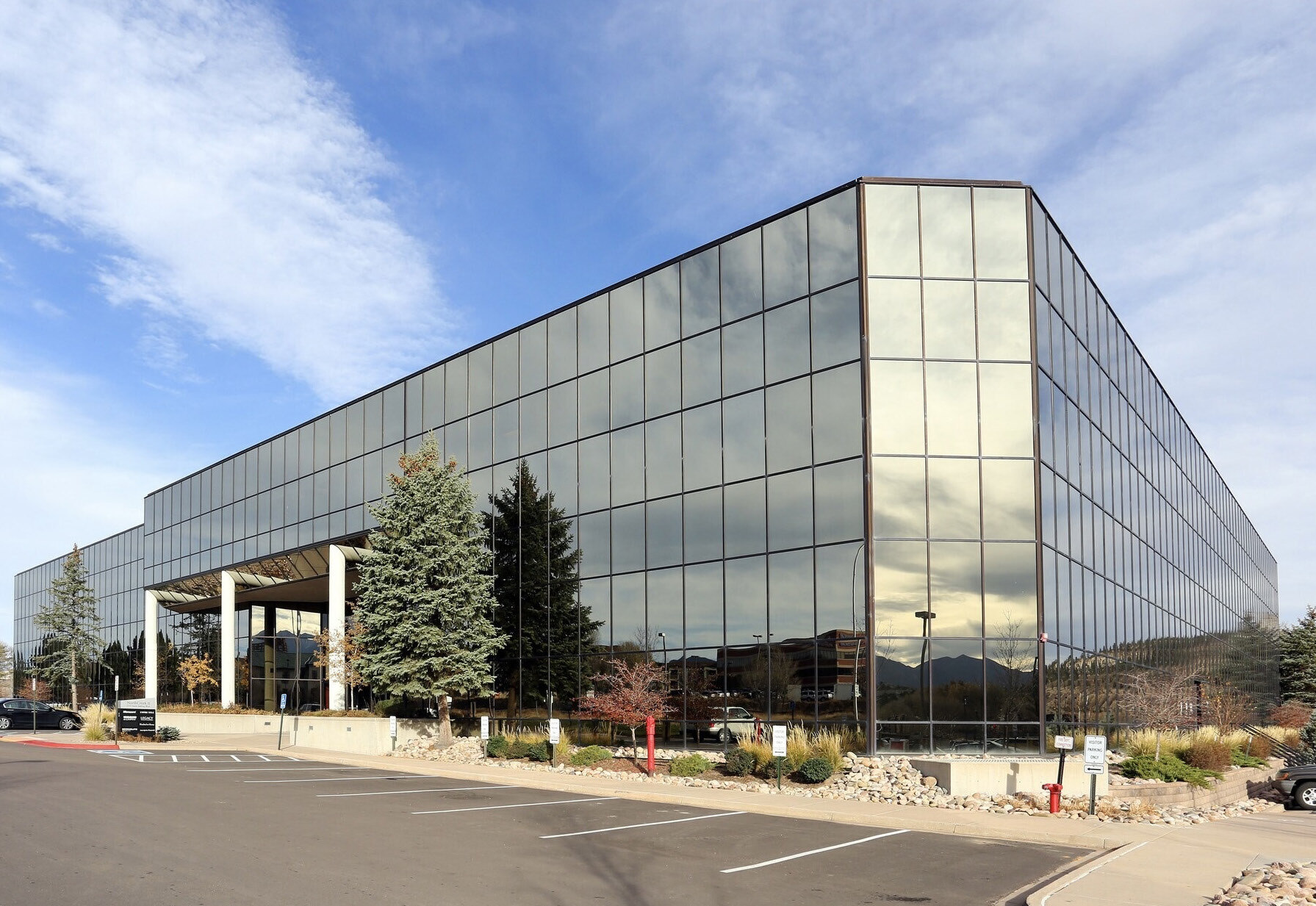 5755 Mark Dabling Blvd, Colorado Springs, CO for lease Building Photo- Image 1 of 13
