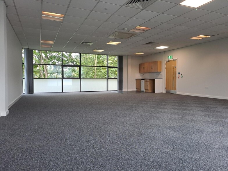 Whittle Way, Stevenage for sale - Building Photo - Image 2 of 15