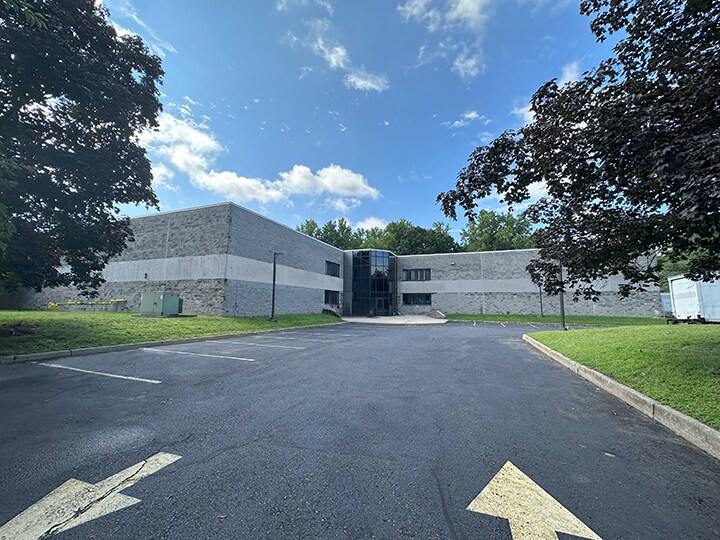 400 Corporate Dr, Blauvelt, NY à louer - Photo du bâtiment - Image 1 de 1
