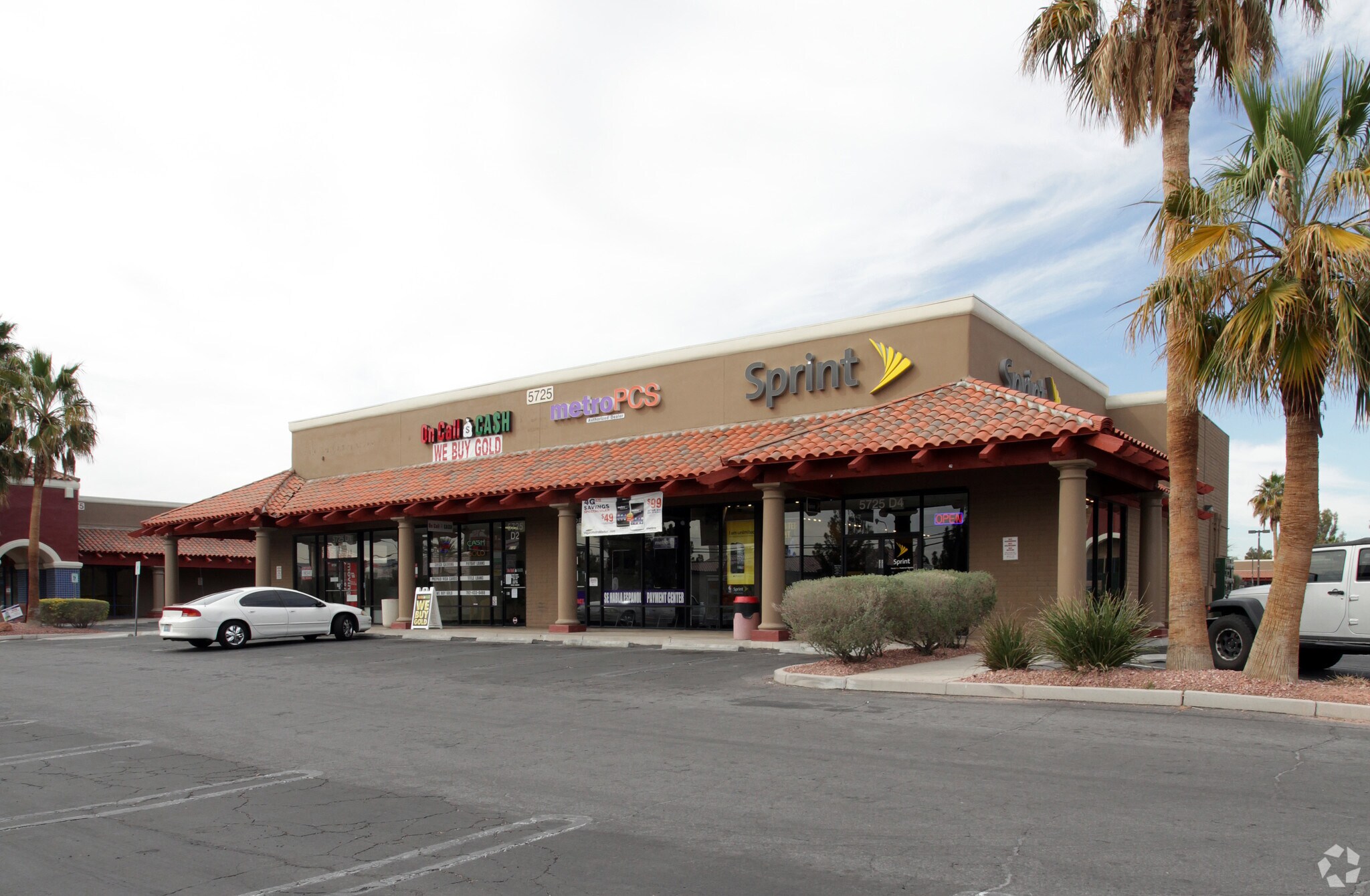 5725 S Pecos Rd, Las Vegas, NV à vendre Photo principale- Image 1 de 10