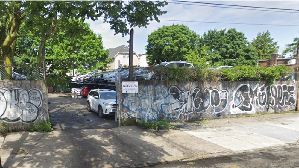 2586 Nostrand Ave, Brooklyn, NY for lease - Building Photo - Image 2 of 4