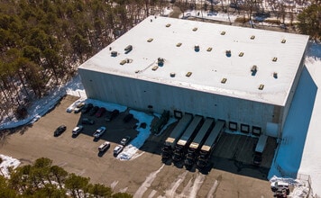 655 Church St, Bayport, NY for lease Building Photo- Image 2 of 10