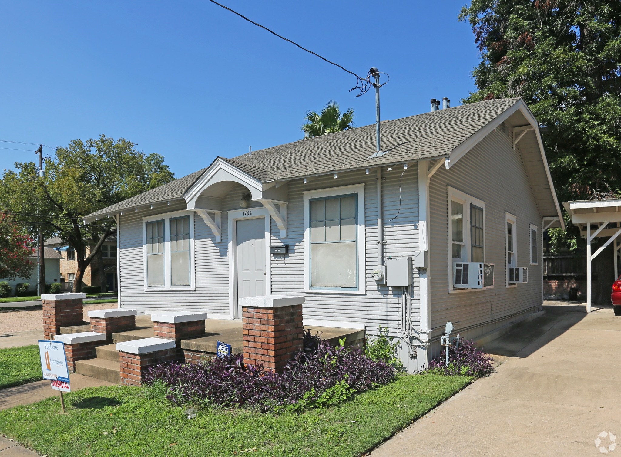 1702 San Antonio St, Austin, TX for lease Primary Photo- Image 1 of 16