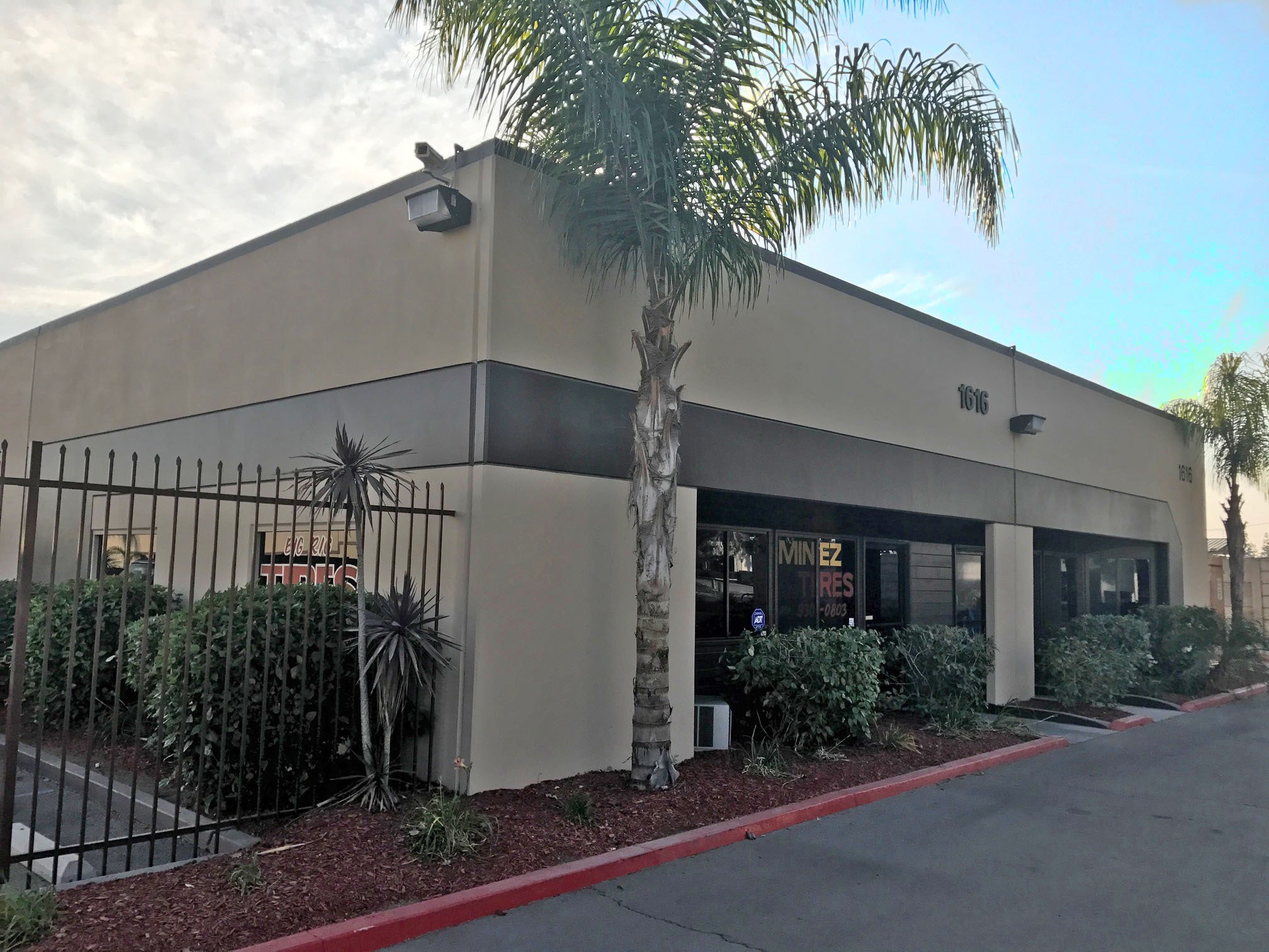 1616 E Francis St, Ontario, CA à louer Photo intérieure- Image 1 de 6